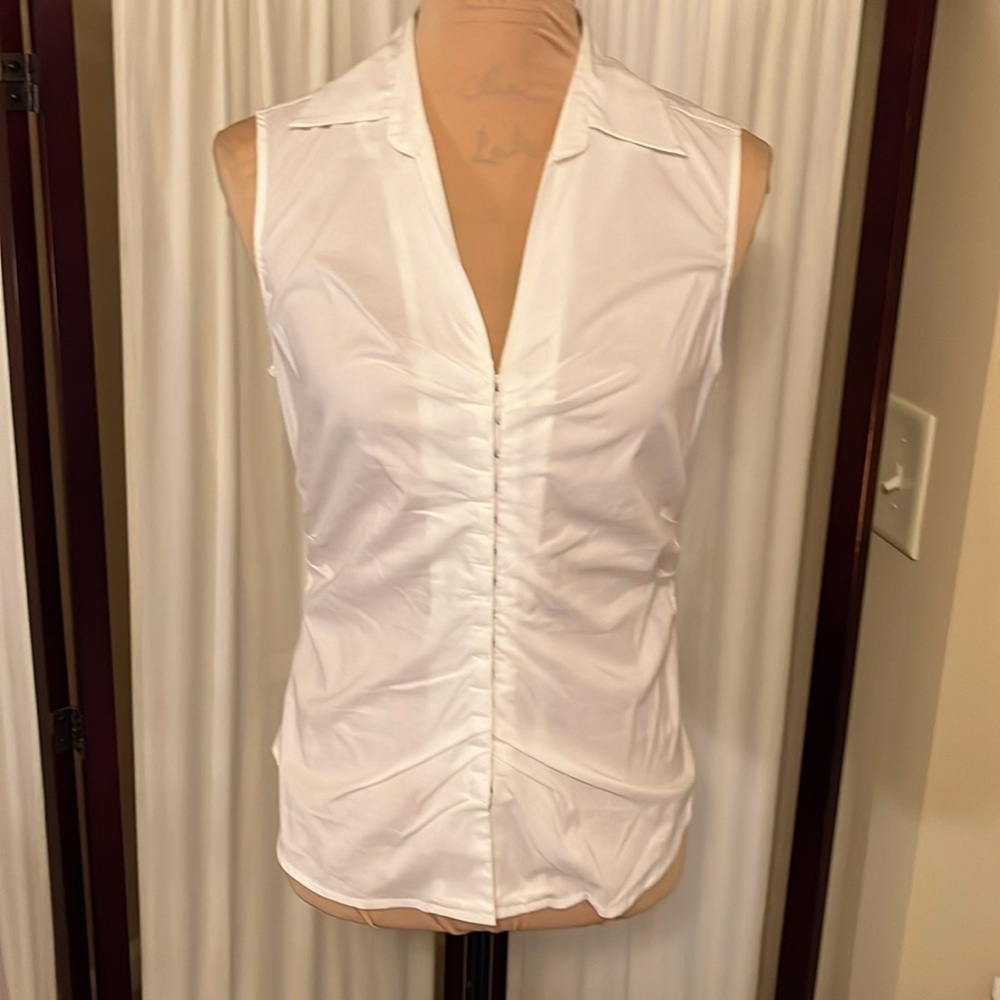No Boundaries stretch sleeveless woven blouse Junior size medium NWT